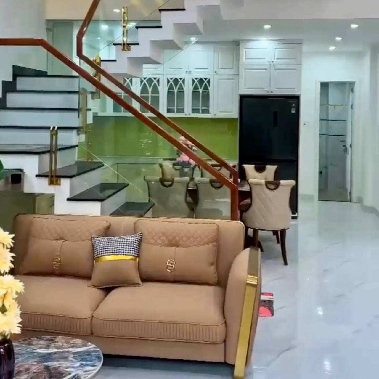 photo_2025-02-10_13-31-54