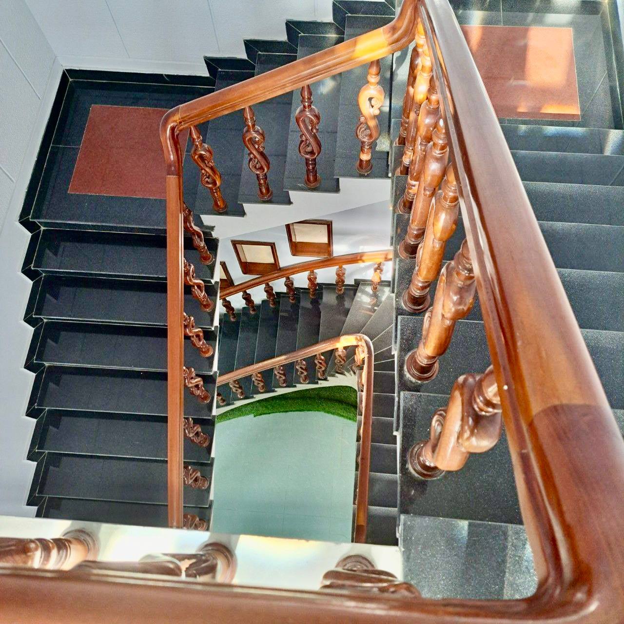 photo_2025-04-09_00-25-57 (2)