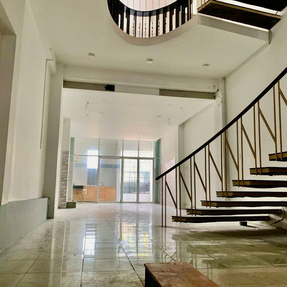 photo_2025-04-10_08-41-21