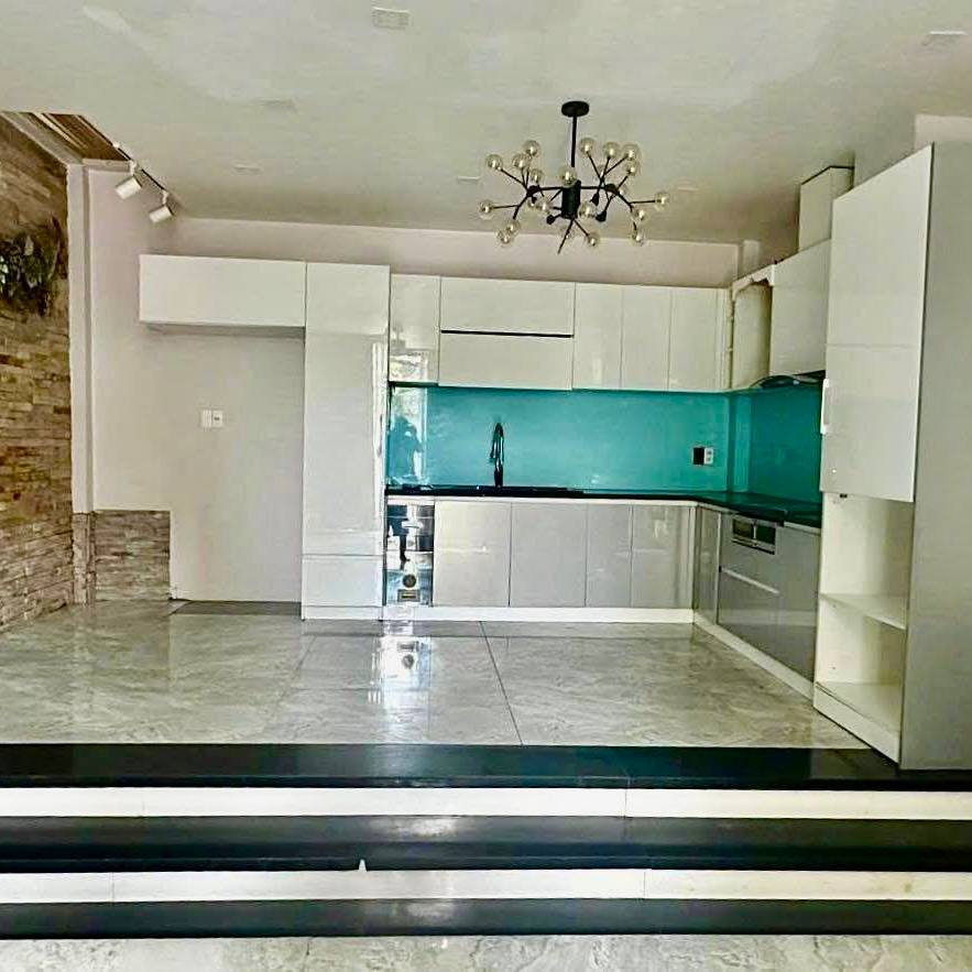 photo_2025-04-12_10-56-47