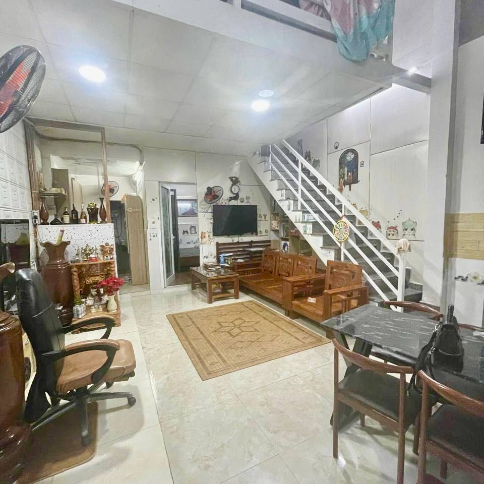 photo_2025-04-12_11-50-13