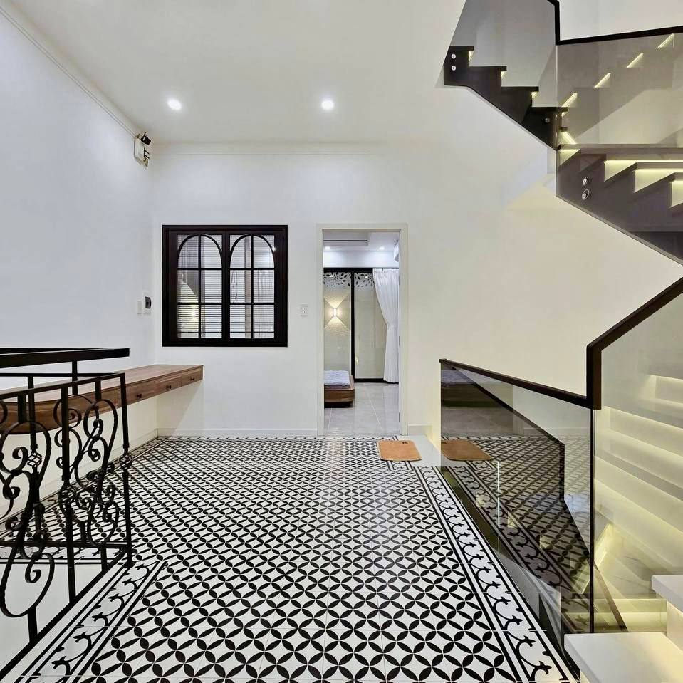 photo_2025-04-13_16-49-21