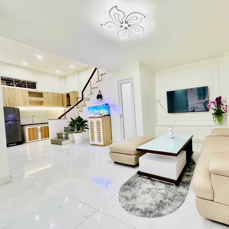 photo_2025-04-14_09-49-51