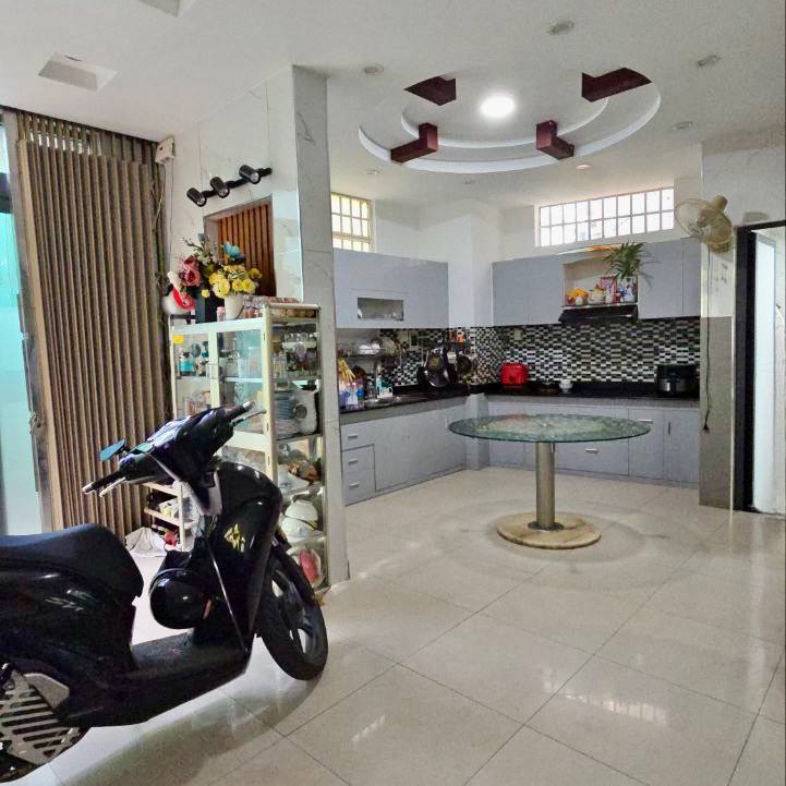 photo_2025-04-18_00-02-59