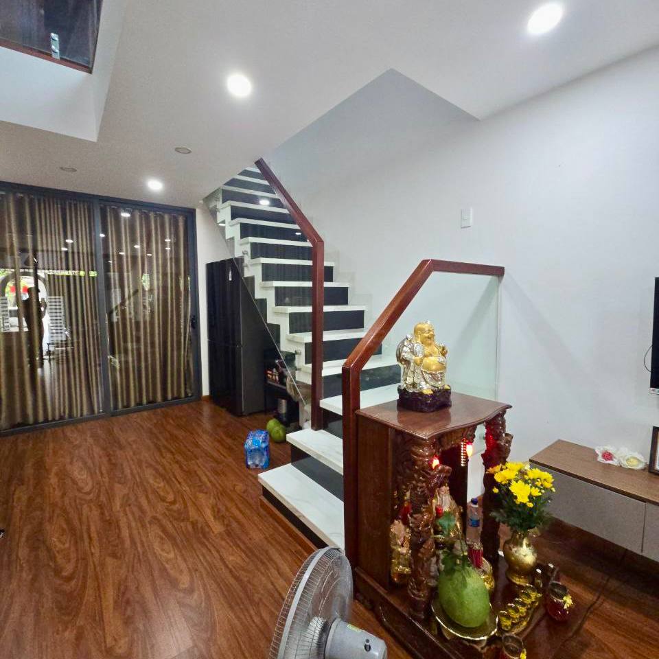 photo_2025-04-30_01-08-37