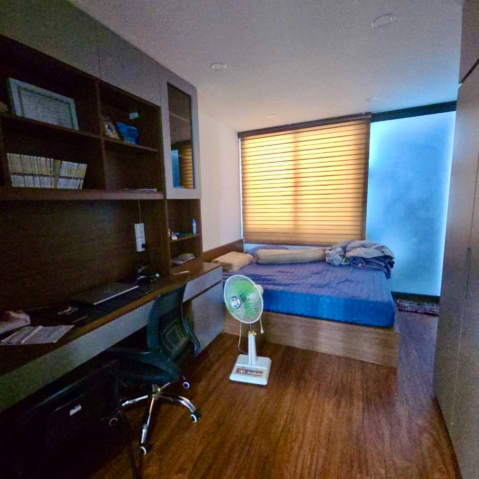 photo_2025-04-30_01-08-38