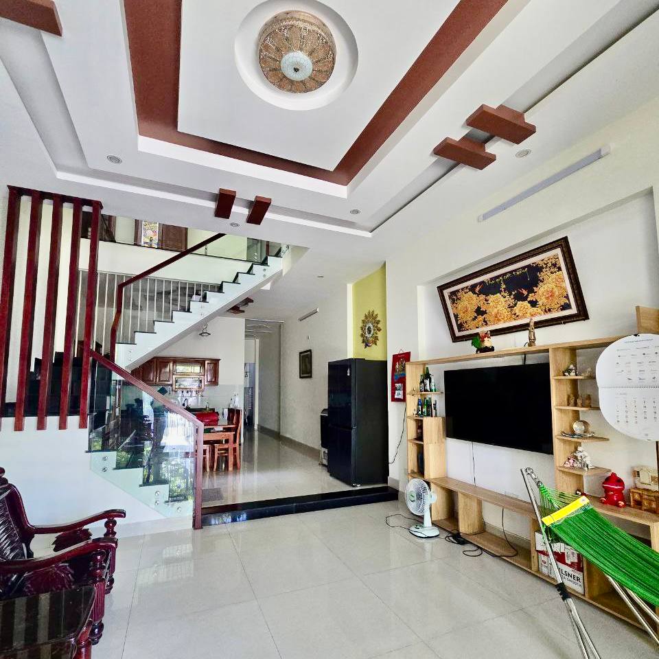 photo_2025-05-27_19-34-07