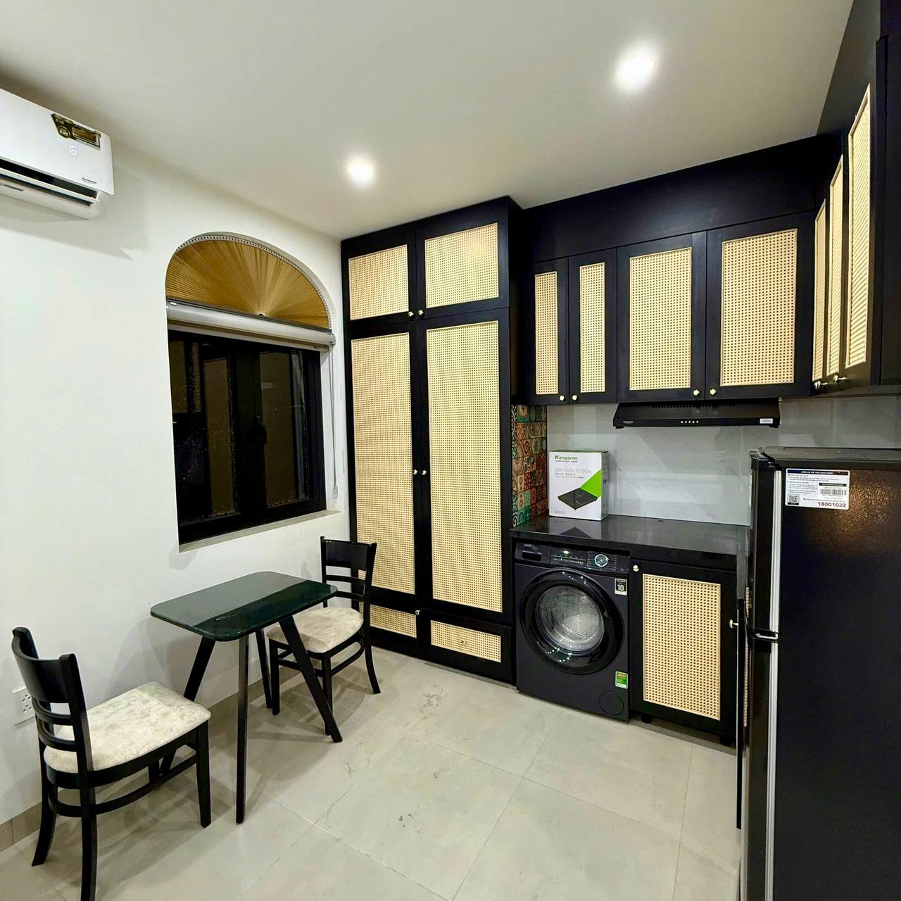 photo_2025-10-12_23-08-43