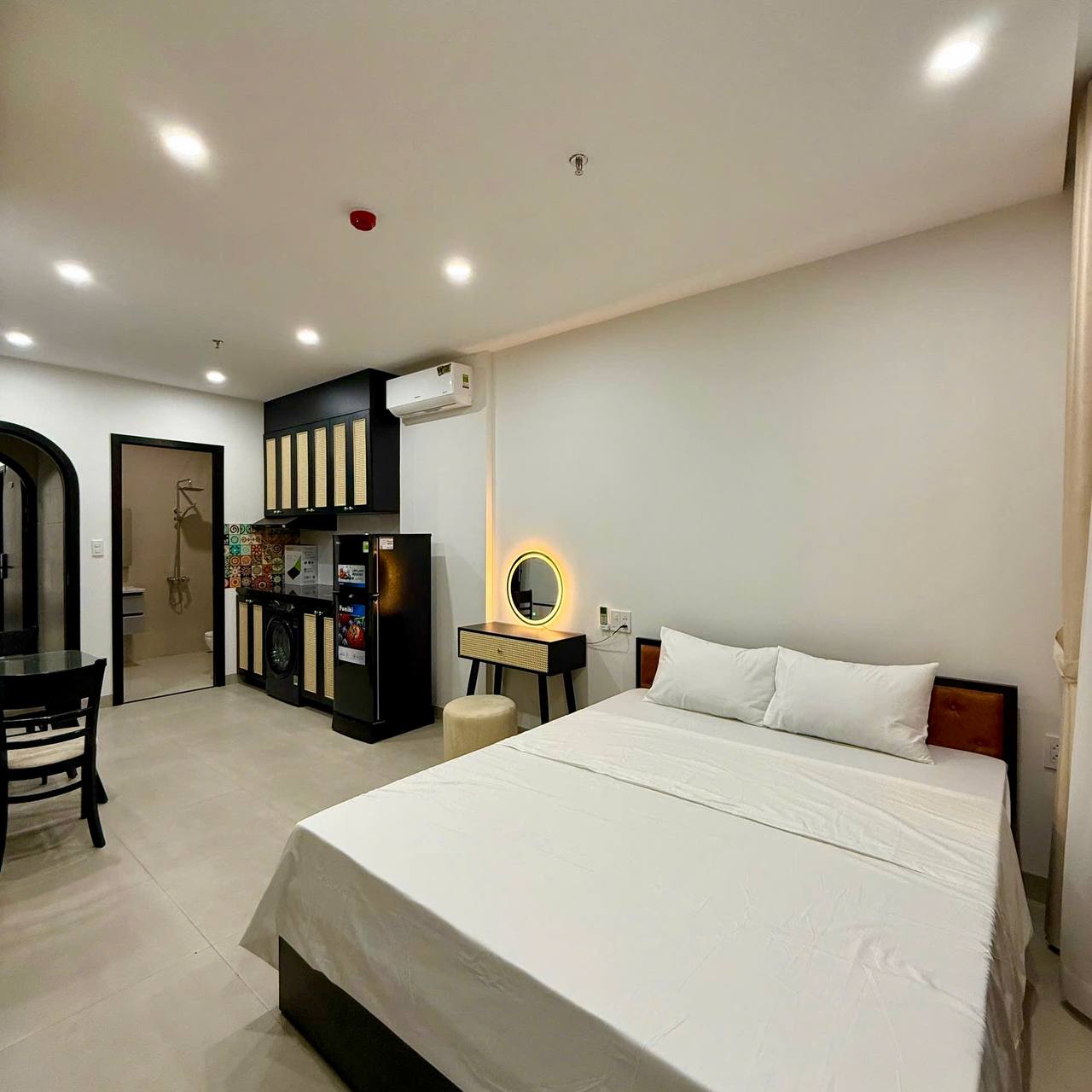 photo_2025-10-12_23-08-57