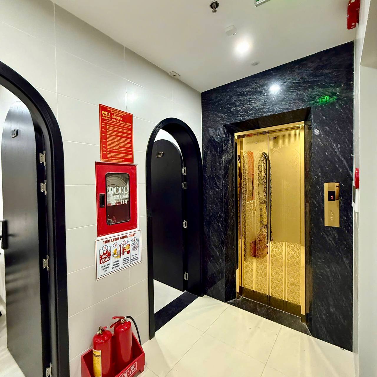 photo_2025-10-12_23-09-19