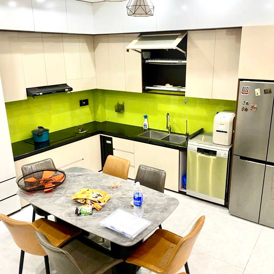 photo_2025-11-10_22-04-33