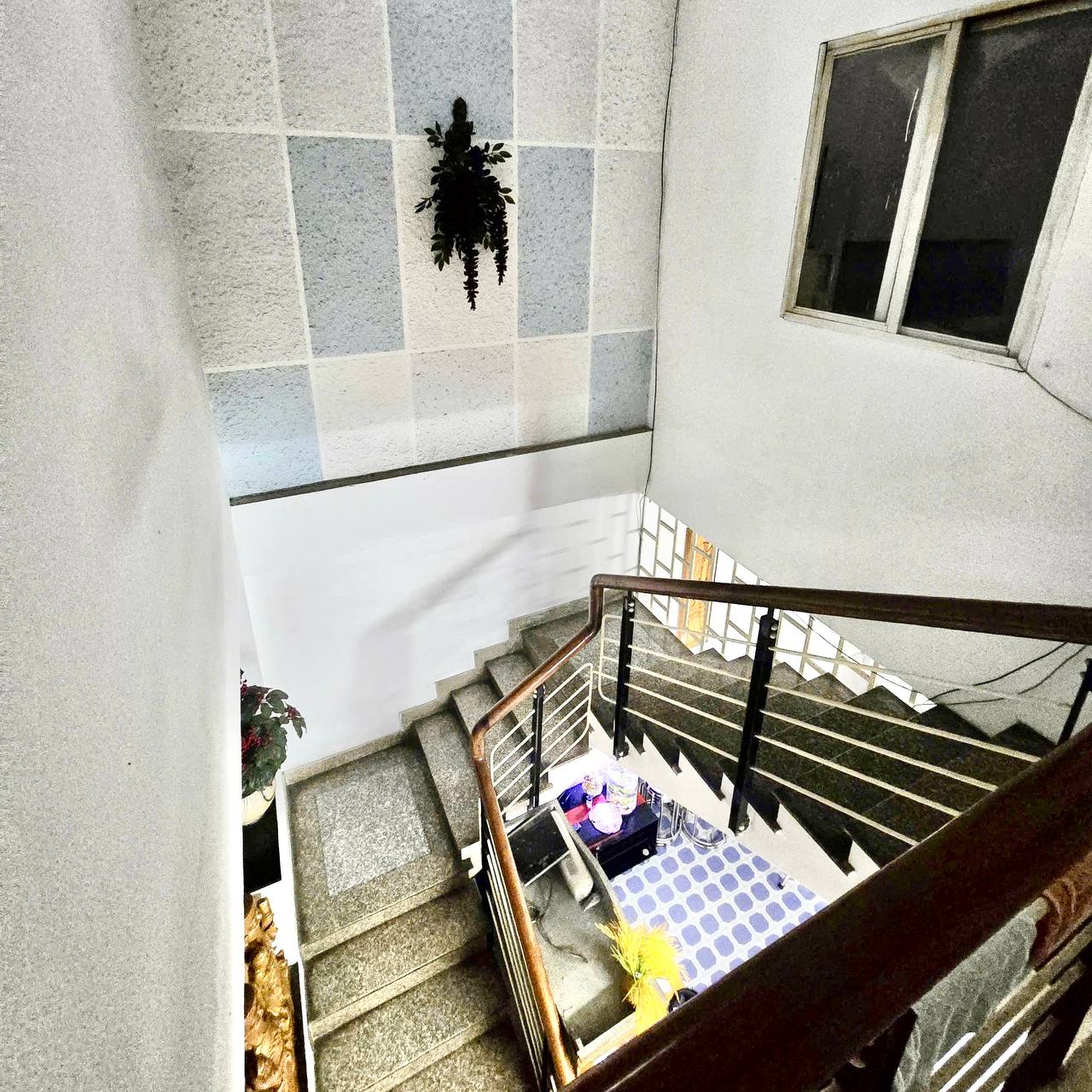 photo_2025-12-05_13-31-05